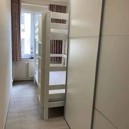 Cozy 2 Bedroom With Seaview In T82 אוסטנדה